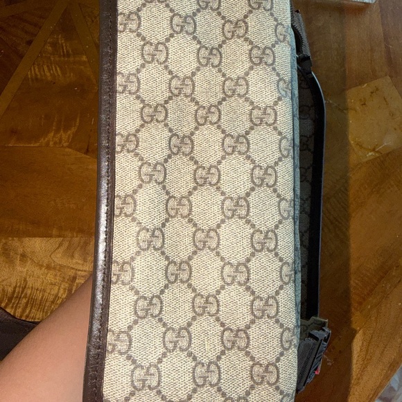 Authentic Gucci Supreme Monogram Shoulder Bag - Picture 6 of 13
